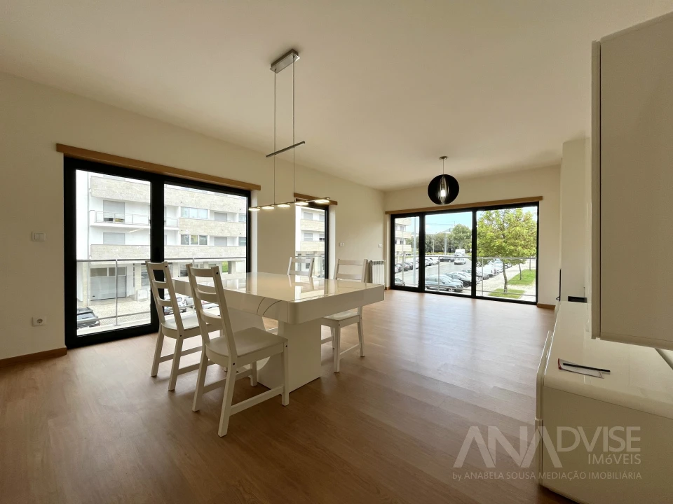 Apartamento T3 para Arrendamento em Viseu Foto 3