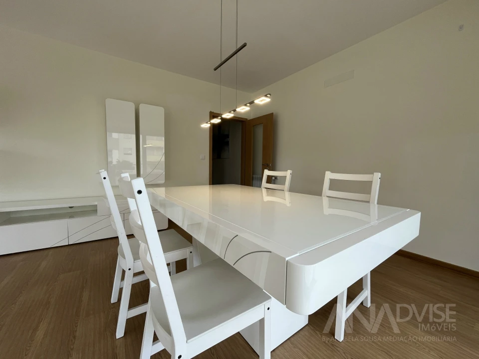 Apartamento T3 para Arrendamento em Viseu Foto 5