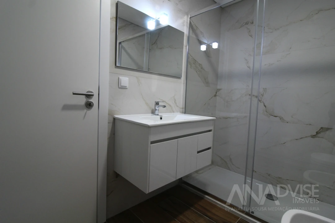 Apartamento T2 para Arrendamento em Ranhados Foto 14
