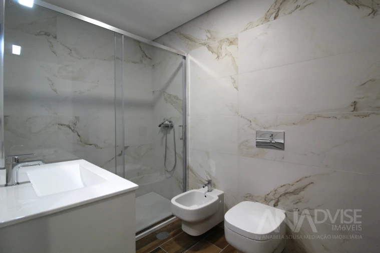 Apartamento T2 para Arrendamento em Ranhados Foto 13