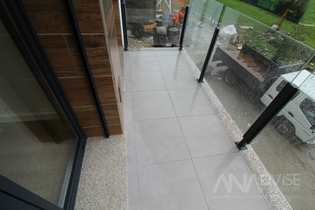 Apartamento T2 para Arrendamento em Ranhados Foto 4