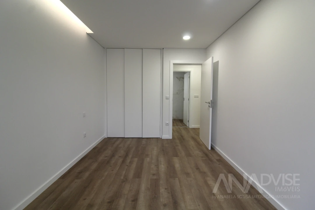 Apartamento T2 para Arrendamento em Ranhados Foto 12