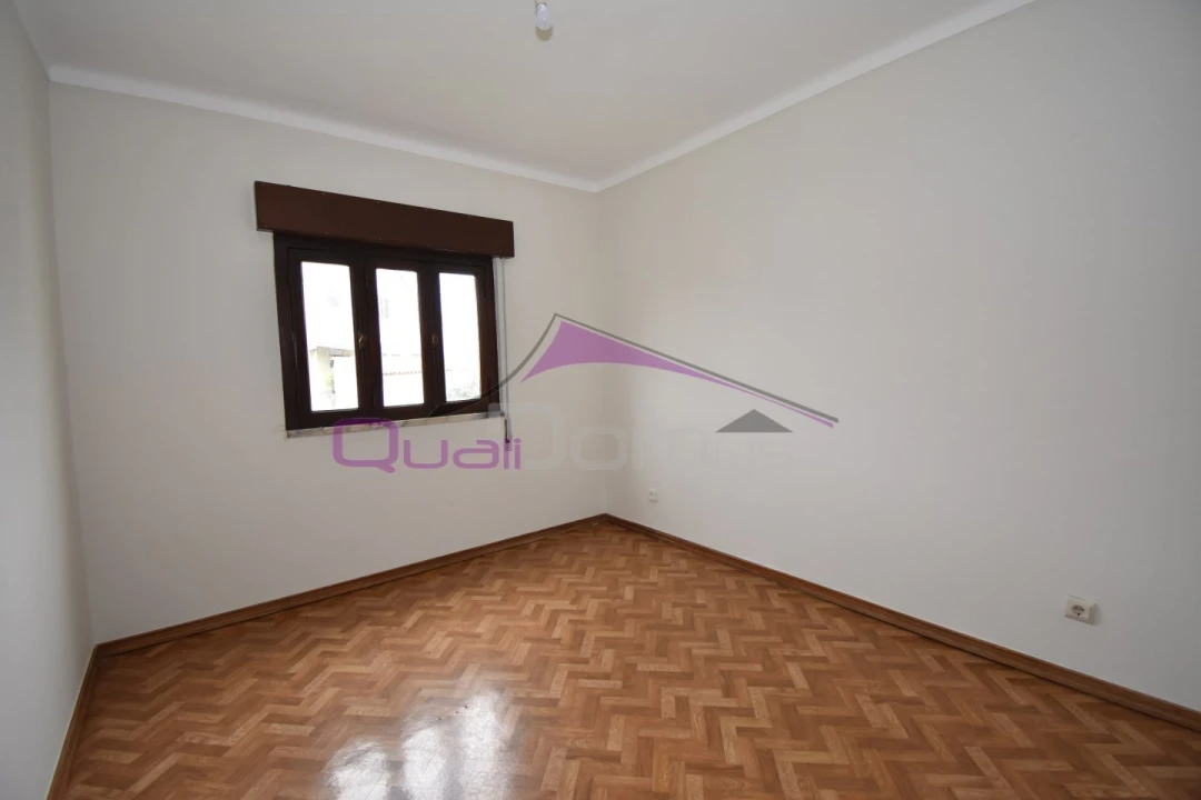 Moradia T3 para Venda em São João Baptista e Santa Maria dos Olivais Foto 11