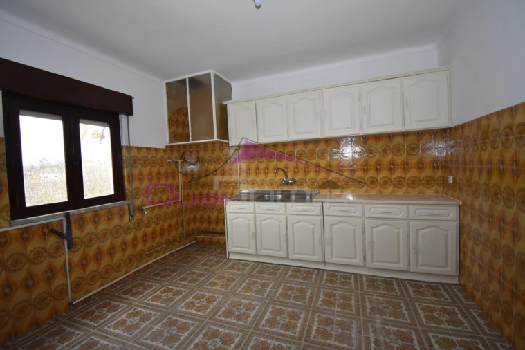 Moradia T3 para Venda em São João Baptista e Santa Maria dos Olivais Foto 1