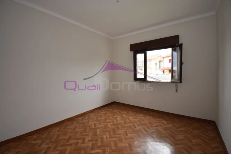 Moradia T3 para Venda em São João Baptista e Santa Maria dos Olivais Foto 9