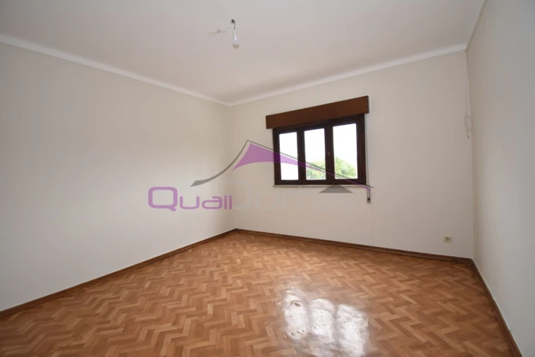 Moradia T3 para Venda em São João Baptista e Santa Maria dos Olivais Foto 12