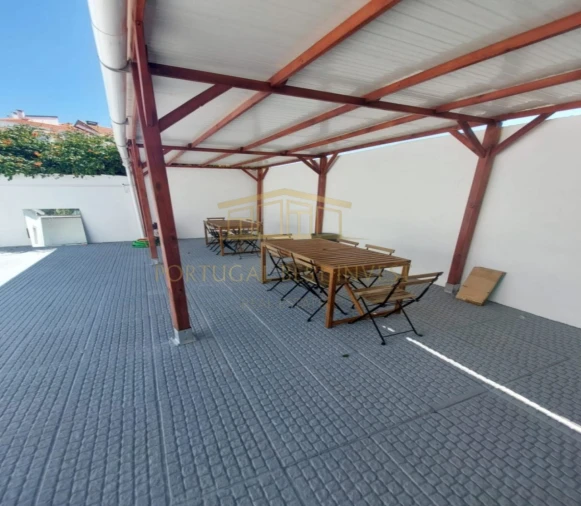 Moradia T9 para Venda em Ajuda Foto 10