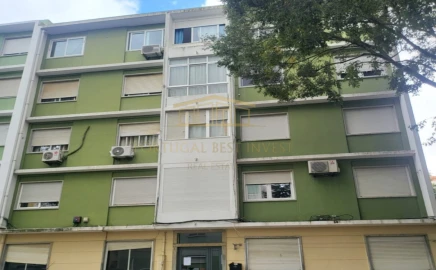 Apartamento T2 para Venda em Benfica