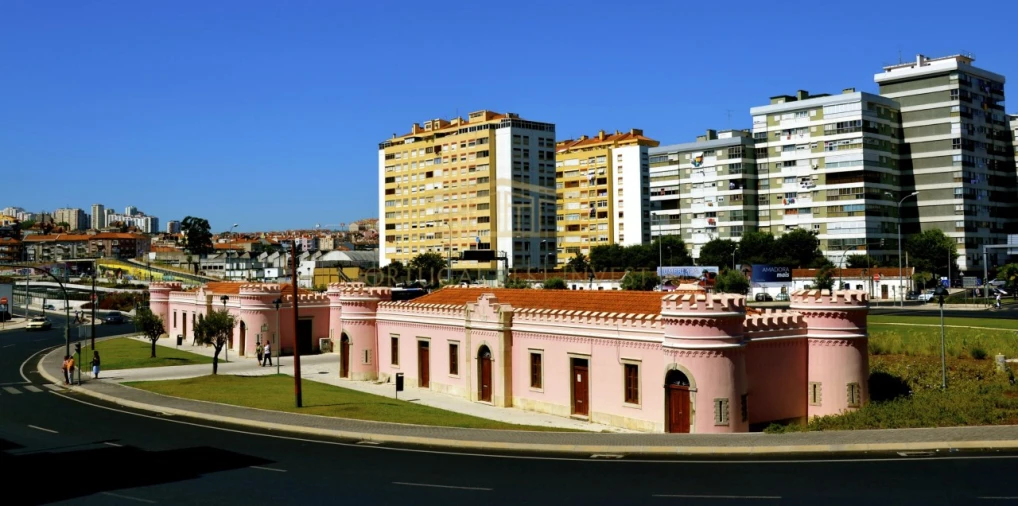 Apartamento T2 para Venda em Benfica Foto 2