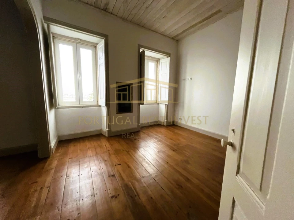 Moradia T11 para Venda em Portimão Foto 12