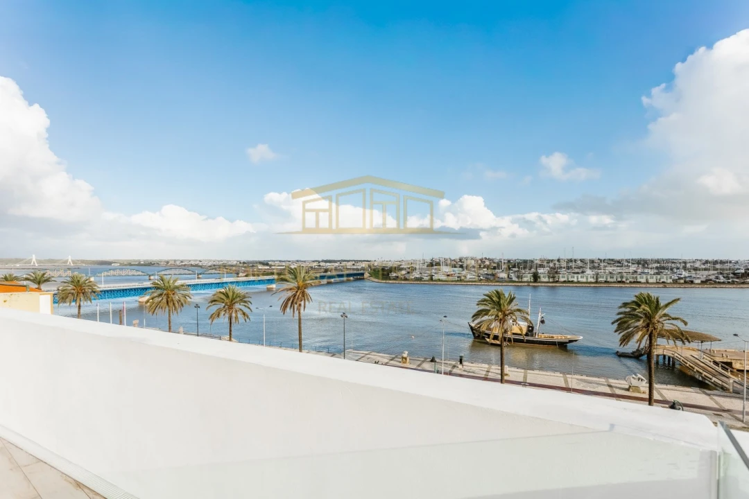 Moradia T11 para Venda em Portimão Foto 38