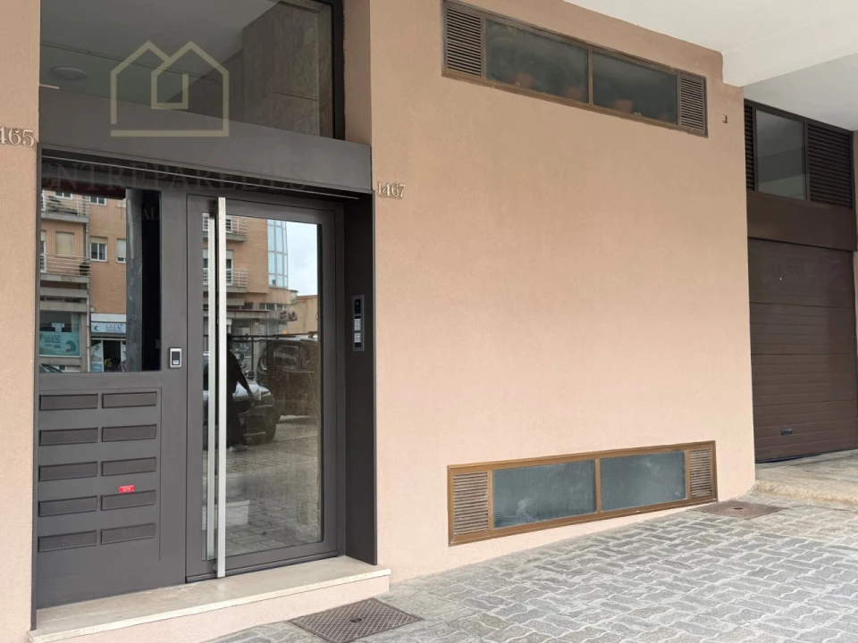 Apartamento T3 para Venda em Espinho Foto 2