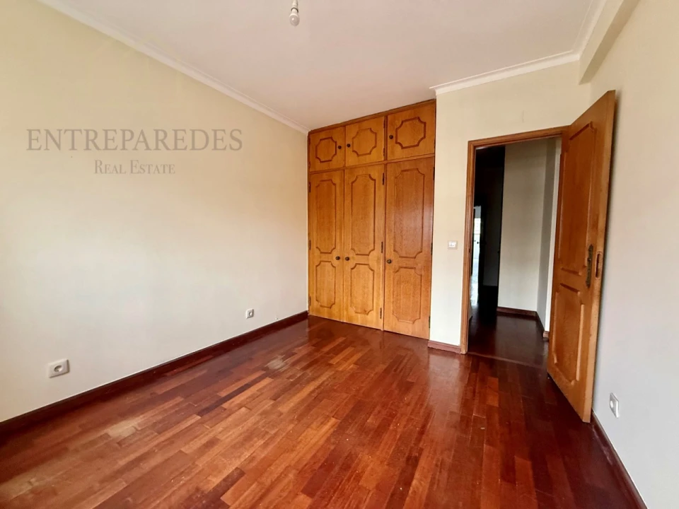Apartamento T3 para Venda em Espinho Foto 11