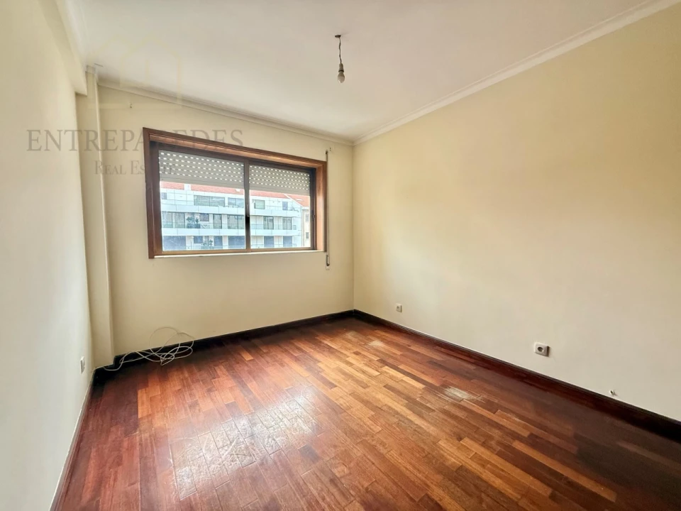 Apartamento T3 para Venda em Espinho Foto 12