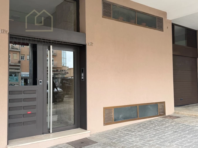 Apartamento T3 para Venda em Espinho Foto 2