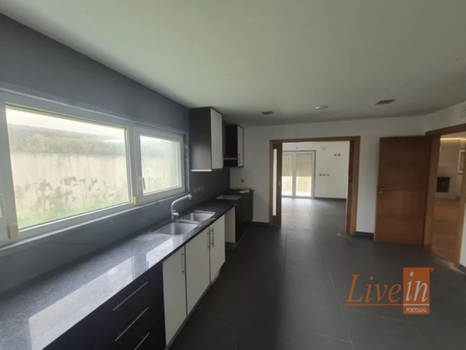 Moradia T4 para Venda em Ericeira Foto 3