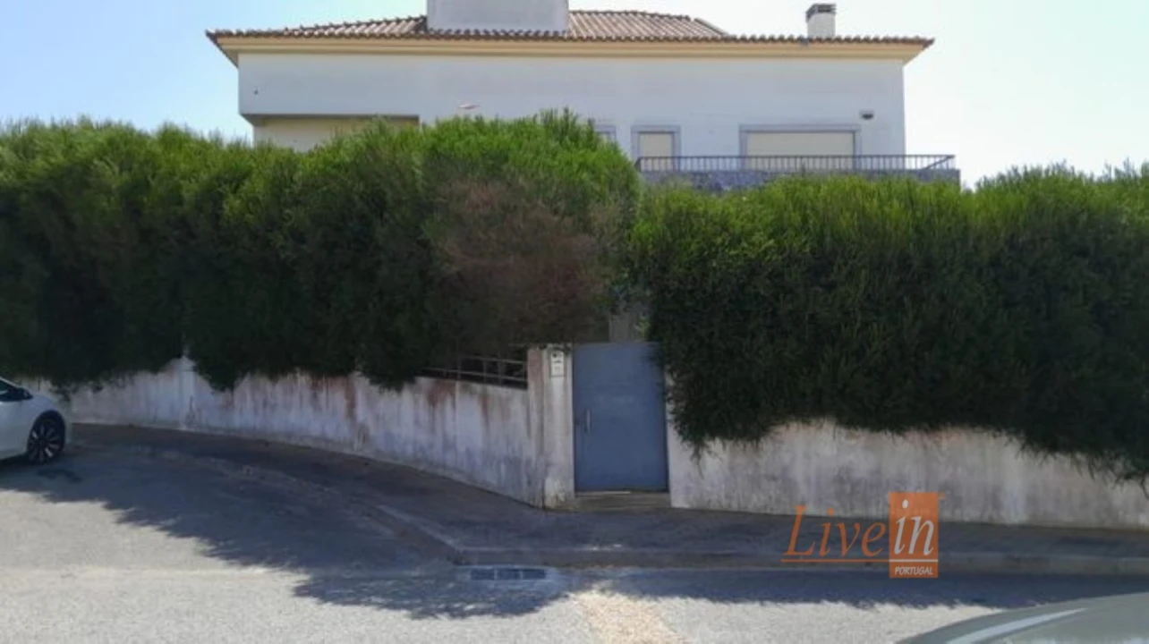 Moradia T4 para Venda em Ericeira Foto 12