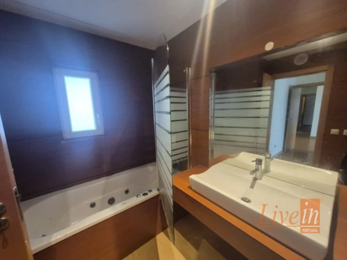 Moradia T4 para Venda em Ericeira Foto 7