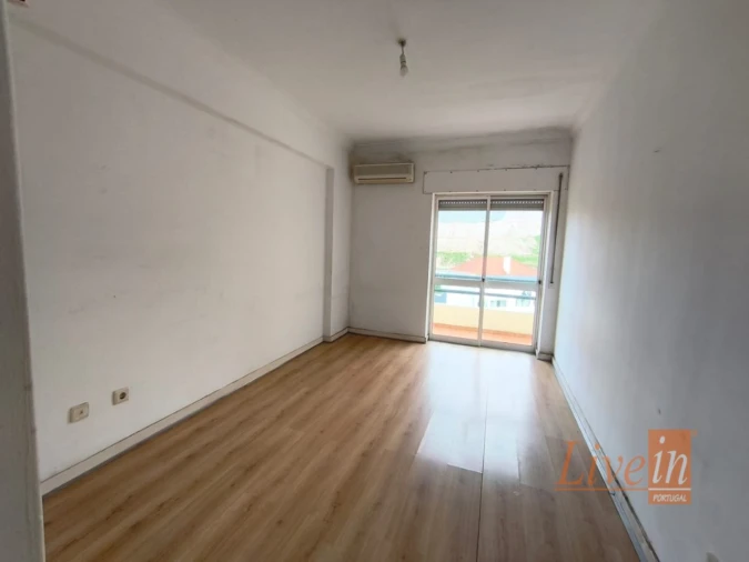 Apartamento T2 para Venda em Malveira e São Miguel de Alcainça Foto 13