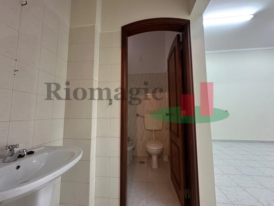 Loja para Venda em Cacém e São Marcos Foto 6