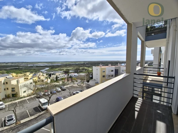 Apartamento T3 para Venda em Faro (Sé e São Pedro) Foto 1