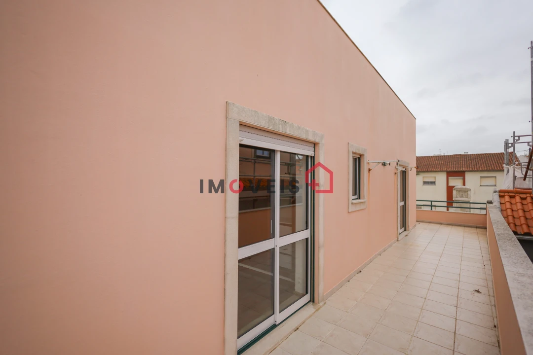 Apartamento T2 para Venda em Marinha Grande Foto 15