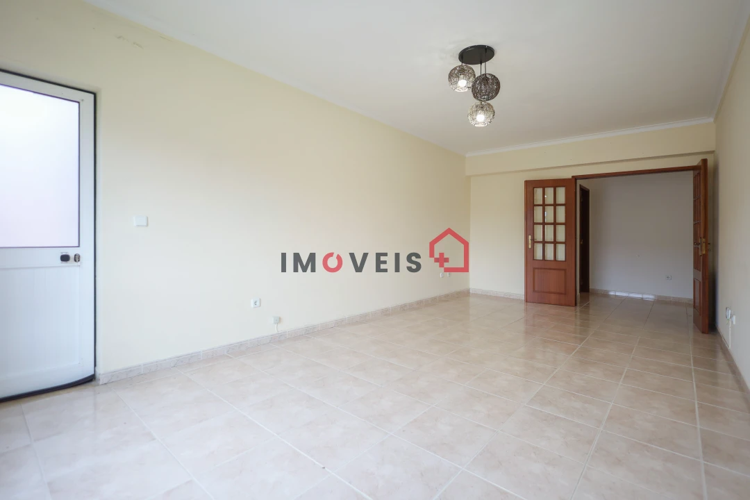 Apartamento T2 para Venda em Marinha Grande Foto 6