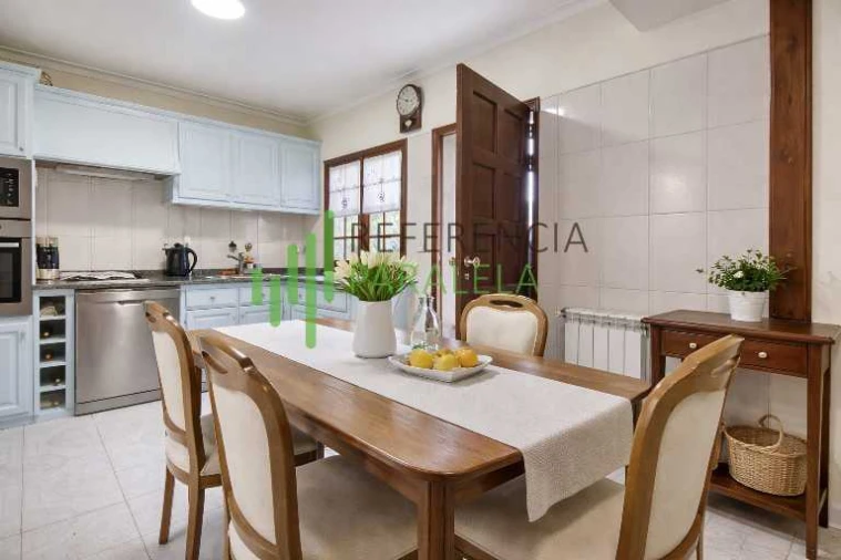 Moradia T4 para Venda em Vila Nova de Anha Foto 9