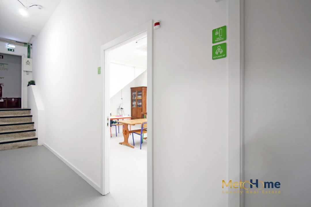 Loja para Arrendamento em Mafamude e Vilar do Paraíso Foto 5