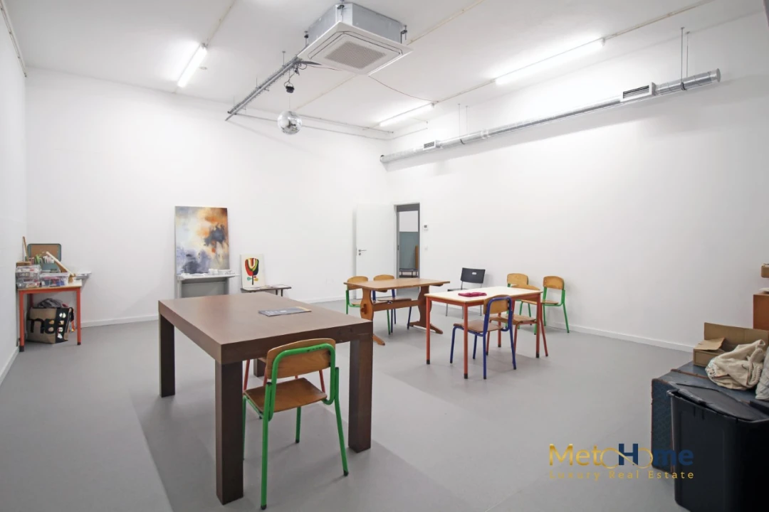 Loja para Arrendamento em Mafamude e Vilar do Paraíso Foto 9