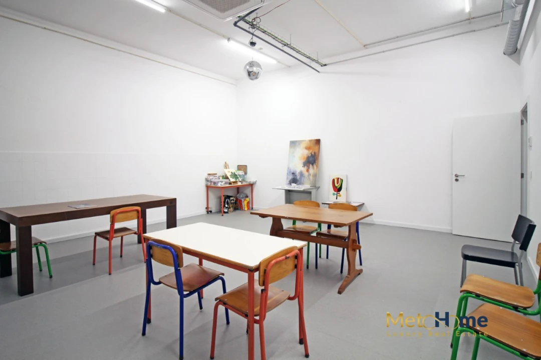 Loja para Arrendamento em Mafamude e Vilar do Paraíso Foto 11