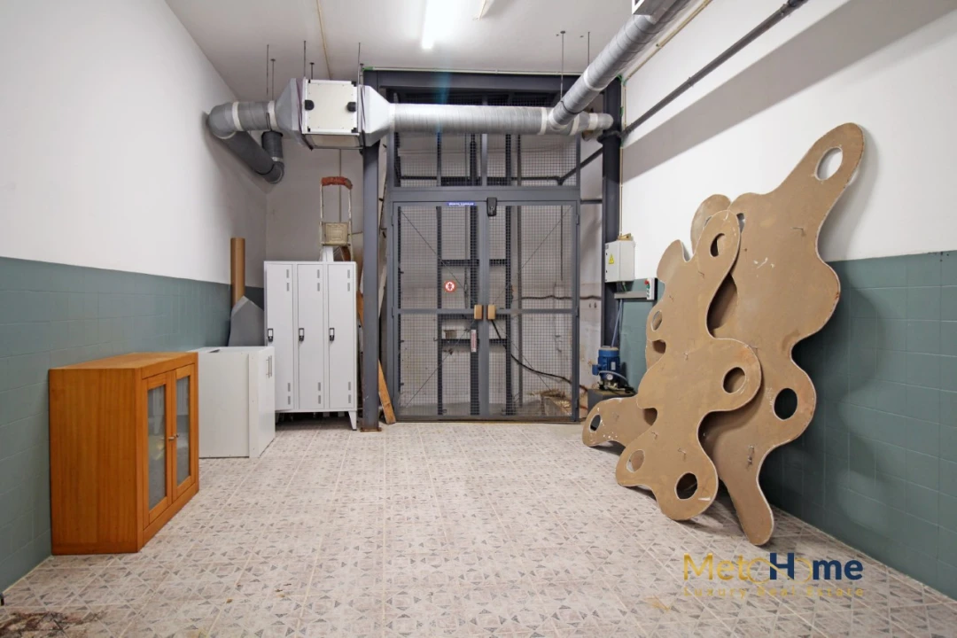 Loja para Arrendamento em Mafamude e Vilar do Paraíso Foto 15