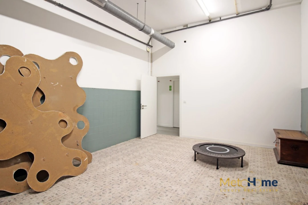 Loja para Arrendamento em Mafamude e Vilar do Paraíso Foto 17