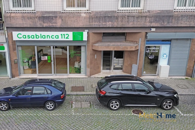 Loja para Arrendamento em Mafamude e Vilar do Paraíso Foto 3