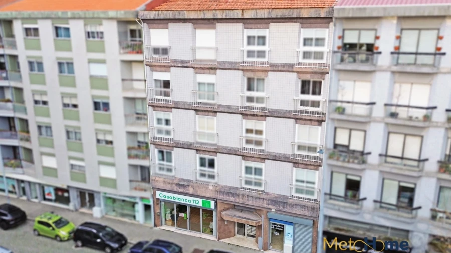 Loja para Arrendamento em Mafamude e Vilar do Paraíso
