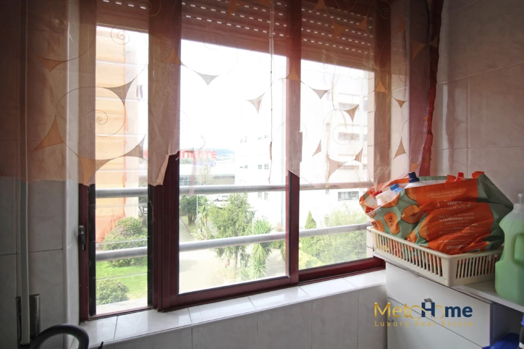 Apartamento T2 para Venda em Avintes Foto 6