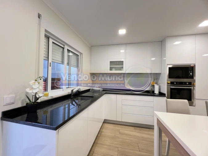 Moradia T2 para Venda em Samora Correia Foto 1