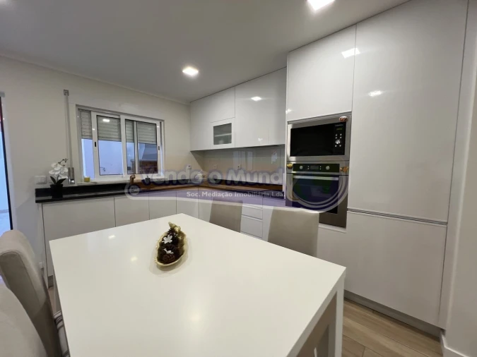 Moradia T2 para Venda em Samora Correia Foto 3