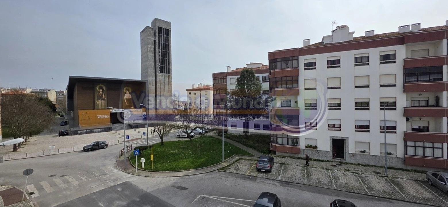 Apartamento T3 para Venda em Alverca do Ribatejo e Sobralinho Foto 14