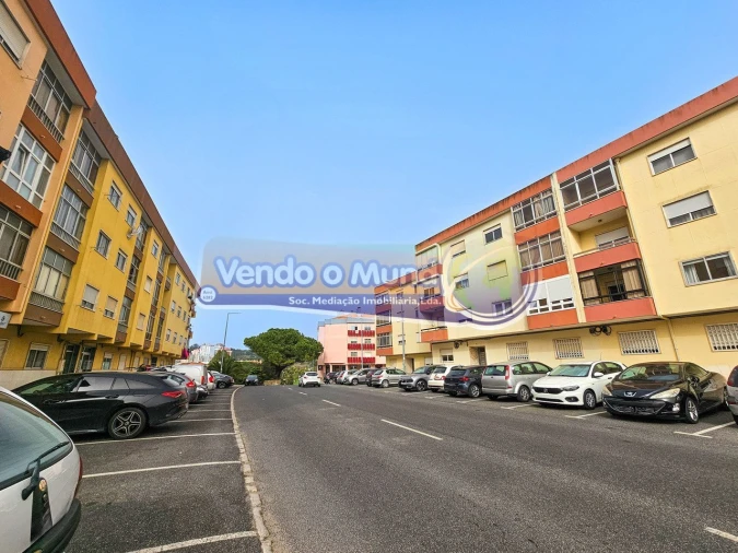 Apartamento T2 para Venda em Rio de Mouro Foto 20