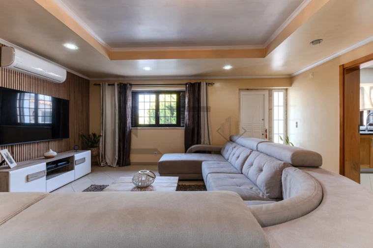 Moradia T3 para Venda em Rio de Mouro Foto 8