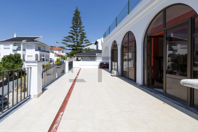 Moradia T7 para Venda em Caparica e Trafaria Foto 14