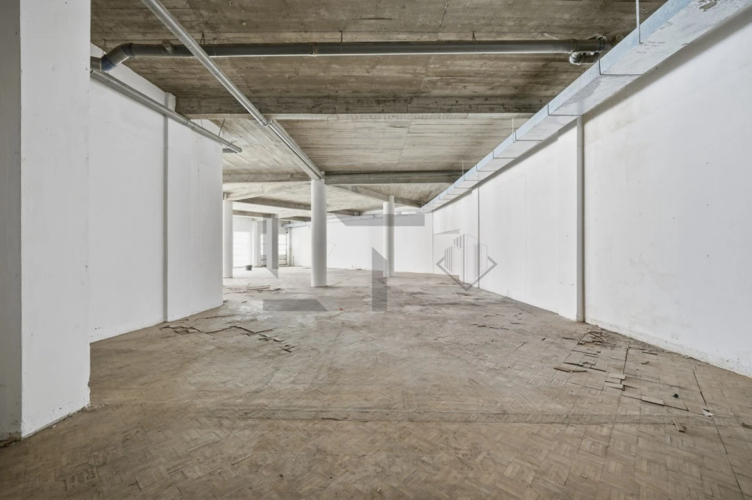 Loja para Arrendamento em Algés, Linda-A-Velha e Cruz Quebrada-Dafundo Foto 18