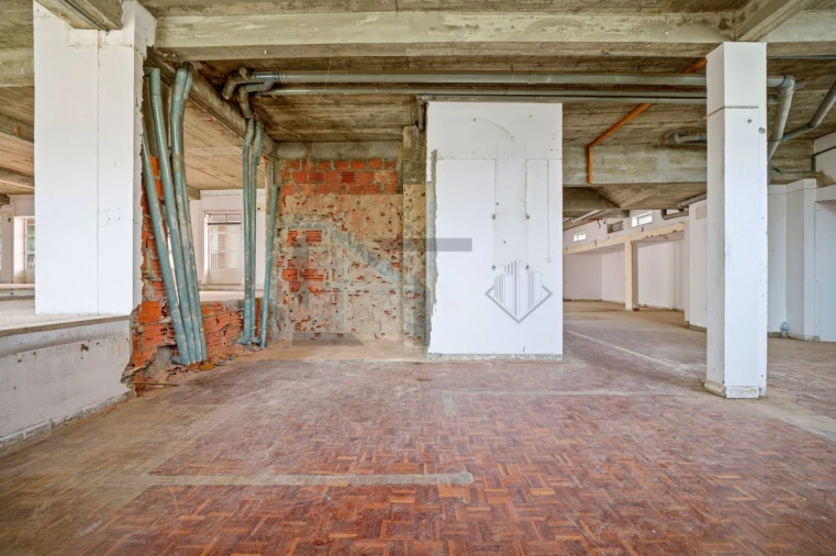 Loja para Arrendamento em Algés, Linda-A-Velha e Cruz Quebrada-Dafundo Foto 5