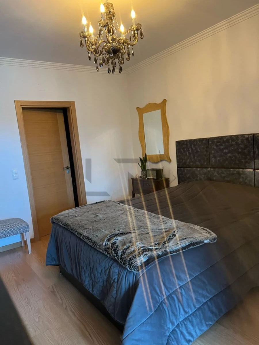 Apartamento T2 para Venda em Sacavém e Prior Velho Foto 8