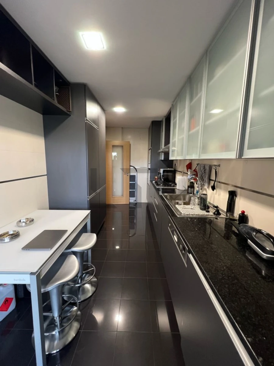 Apartamento T2 para Venda em Sacavém e Prior Velho Foto 15