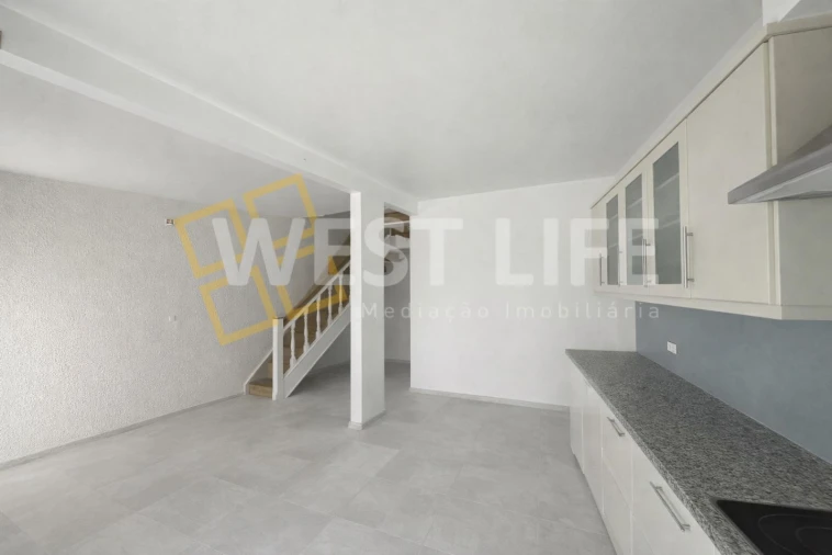 Moradia T2 para Venda em Lourinhã e Atalaia Foto 3