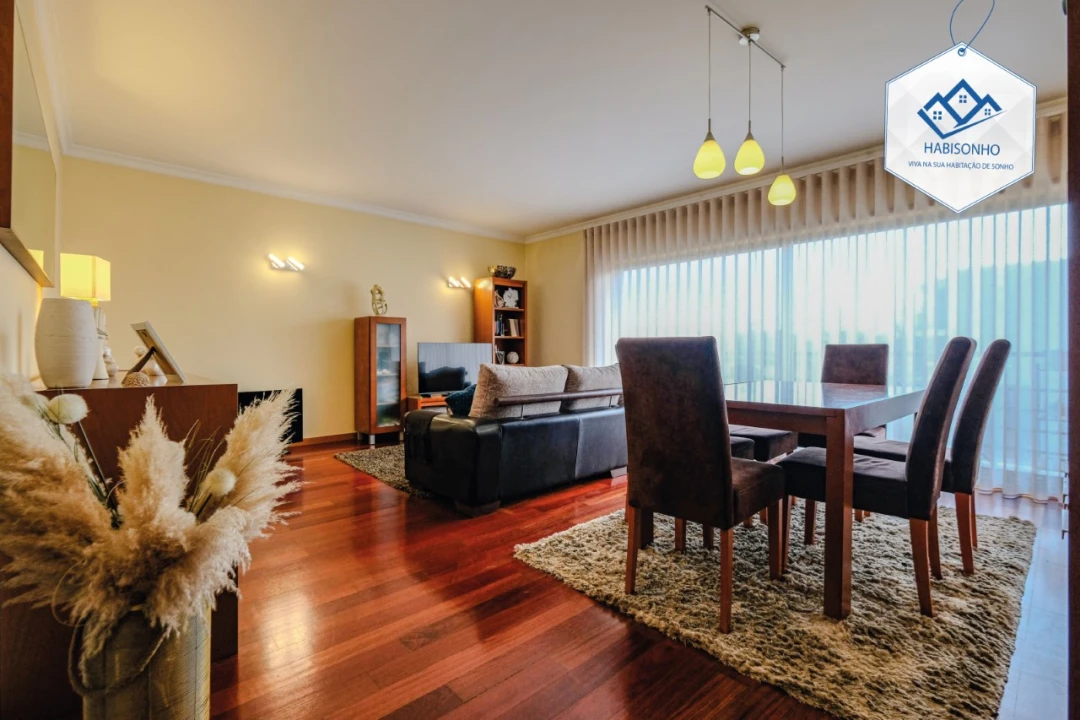 Apartamento T3 para Venda em Moreira Foto 1