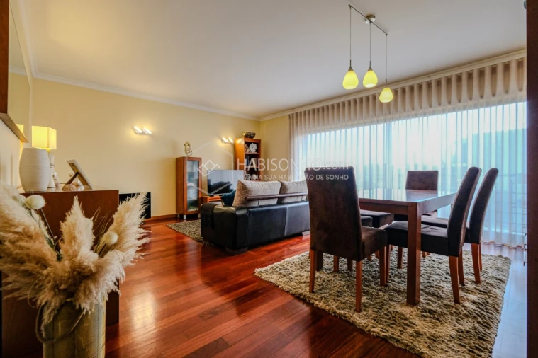 Apartamento T3 para Venda em Moreira Foto 6