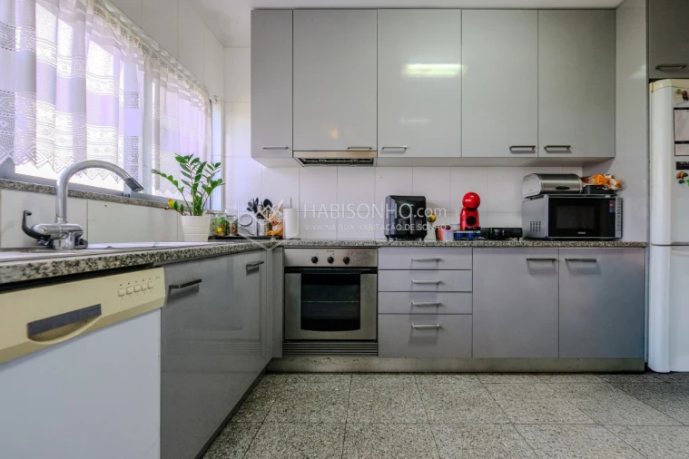 Apartamento T3 para Venda em Moreira Foto 8